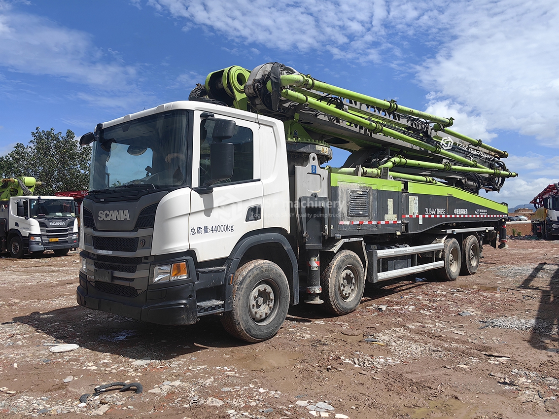 2021 Zoomlion 59X-6RZ Concrete Pump Truck_ Concrete Pump